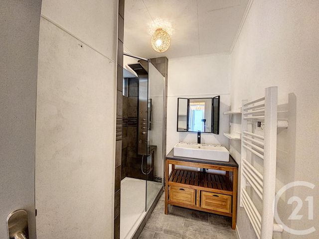 Appartement F4 à vendre - 4 pièces - 84.22 m2 - MELUN - 77 - ILE-DE-FRANCE - Century 21 Cerim