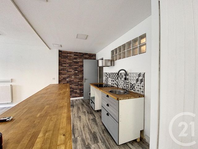 Appartement F4 à vendre - 4 pièces - 84.22 m2 - MELUN - 77 - ILE-DE-FRANCE - Century 21 Cerim