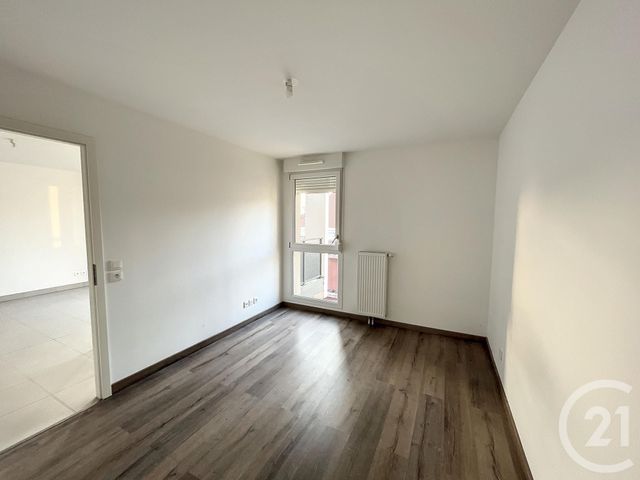 Appartement F2 à louer - 2 pièces - 45.1 m2 - MELUN - 77 - ILE-DE-FRANCE - Century 21 Cerim