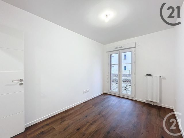 Appartement F3 à louer - 3 pièces - 58.96 m2 - DAMMARIE LES LYS - 77 - ILE-DE-FRANCE - Century 21 Cerim