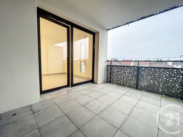 Appartement F2 à louer - 2 pièces - 38.5 m2 - MELUN - 77 - ILE-DE-FRANCE - Century 21 Cerim
