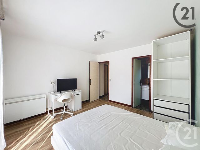 Appartement F2 à louer - 2 pièces - 31.1 m2 - LIVRY SUR SEINE - 77 - ILE-DE-FRANCE - Century 21 Cerim