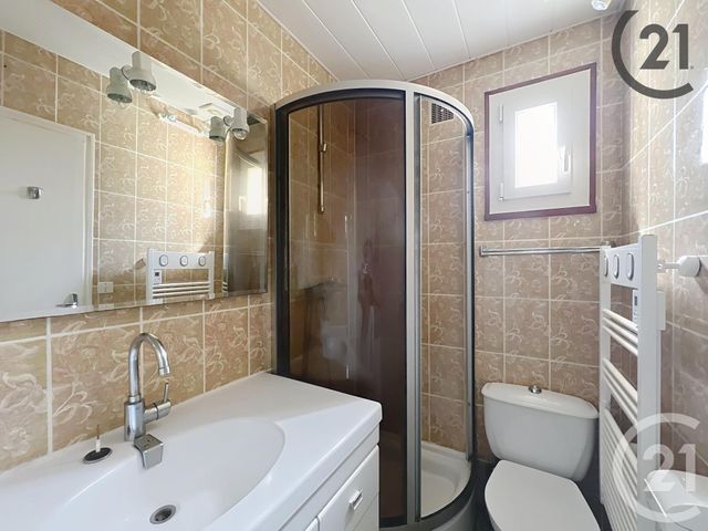 Appartement F2 à louer - 2 pièces - 31.1 m2 - LIVRY SUR SEINE - 77 - ILE-DE-FRANCE - Century 21 Cerim