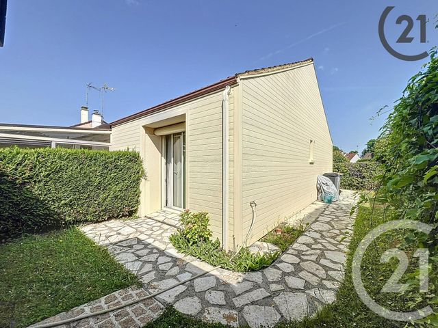 Appartement F2 à louer - 2 pièces - 31.1 m2 - LIVRY SUR SEINE - 77 - ILE-DE-FRANCE - Century 21 Cerim