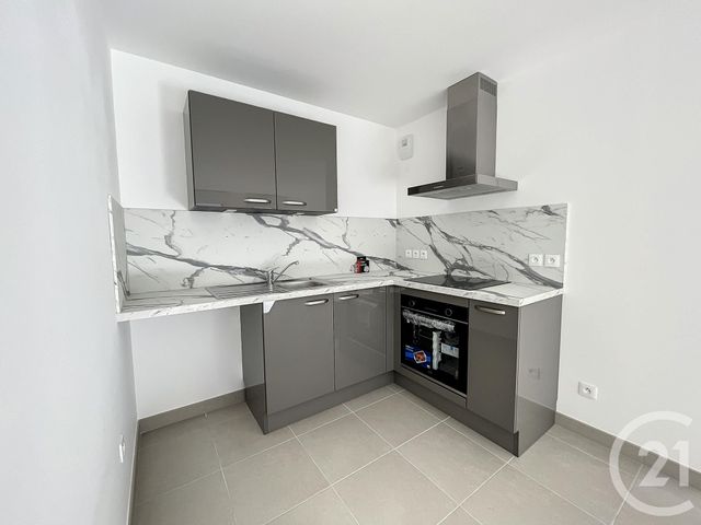 Appartement F3 à louer - 3 pièces - 60.5 m2 - LE MEE SUR SEINE - 77 - ILE-DE-FRANCE - Century 21 Cerim