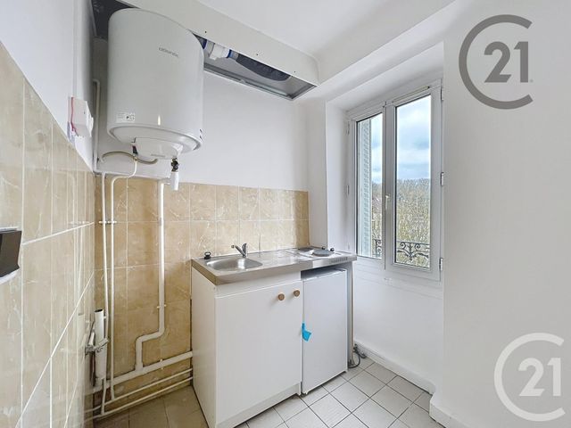 Appartement F1 à louer - 1 pièce - 14.2 m2 - MELUN - 77 - ILE-DE-FRANCE - Century 21 Cerim