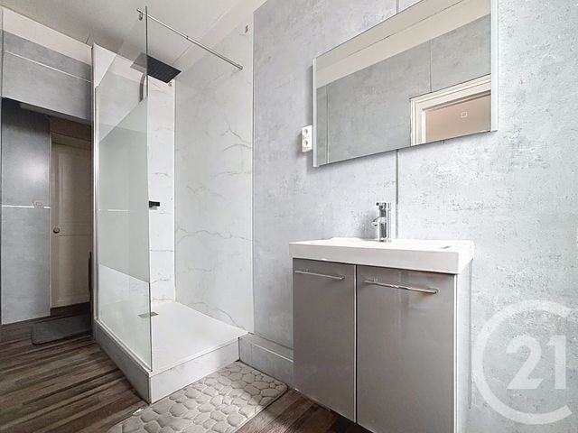 Appartement T3 à louer - 3 pièces - 63.36 m2 - MELUN - 77 - ILE-DE-FRANCE - Century 21 Cerim